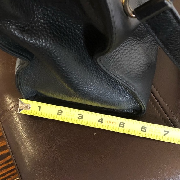 MICHAEL KORS Tumbled Black Leather Crossbody Satchel Gold Hardware - Picture 13 of 14